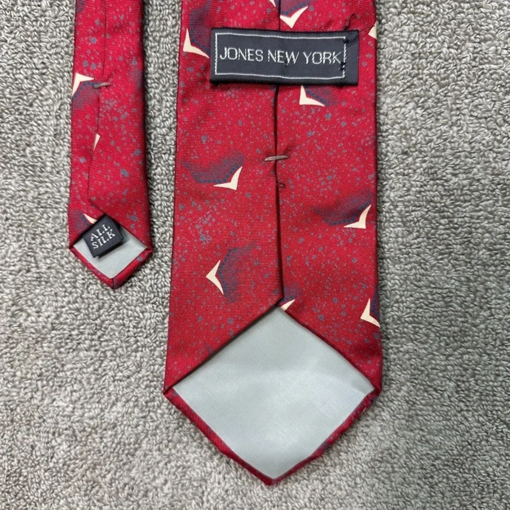 Jones New York Mens Silk Tie Red Blue Abstract Geometric Speckled Made in USA